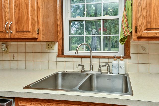 4362 W Weaver Road, Battlefield, MO 65619