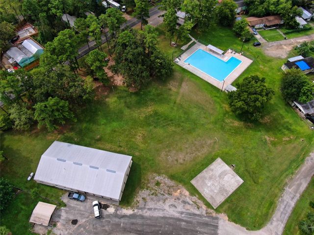 10197 Barberry, Willis, TX 77318