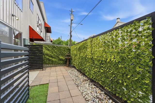 1330 Rosalie Street, Houston, TX 77004