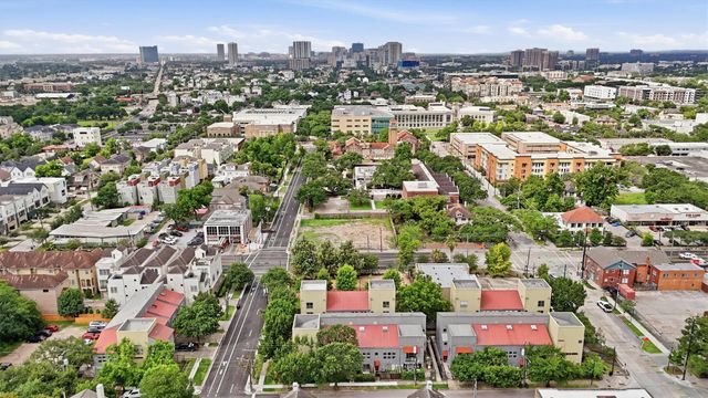 1330 Rosalie Street, Houston, TX 77004