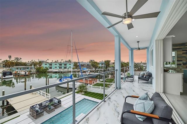 326 129TH AVENUE E, Madeira Beach, FL 33708