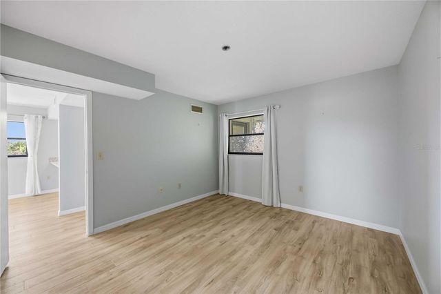 104 CAPRI ISLES BOULEVARD 301, Venice, FL 34292