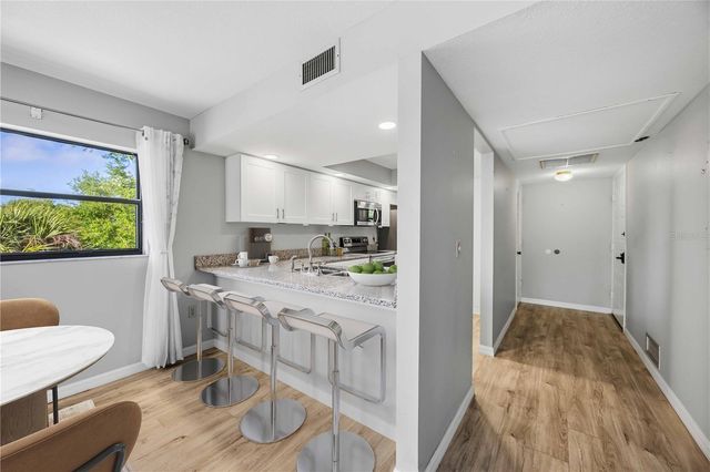 104 CAPRI ISLES BOULEVARD 301, Venice, FL 34292