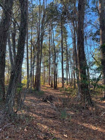 1000 Maccoa Dr., Conway, SC 29526