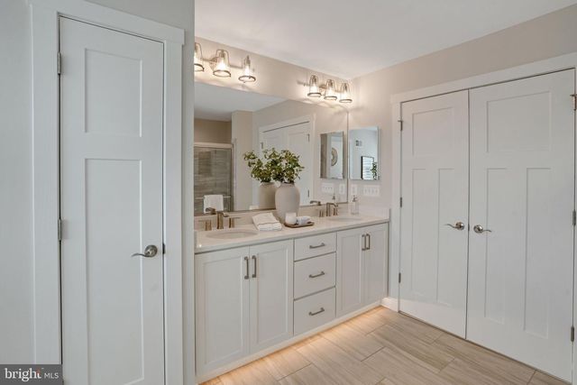 FALLS, Sparks, MD 21152