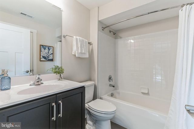 FALLS, Sparks, MD 21152