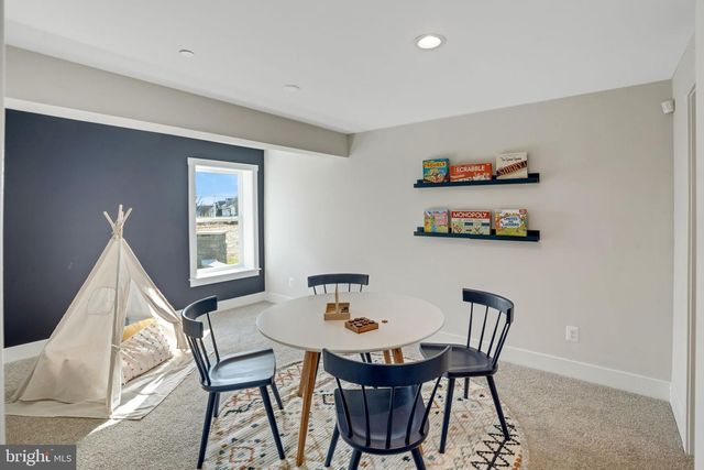 FALLS, Sparks, MD 21152