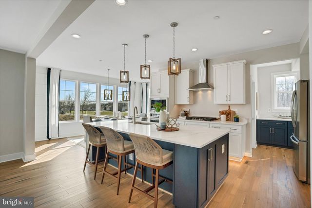 FALLS, Sparks, MD 21152