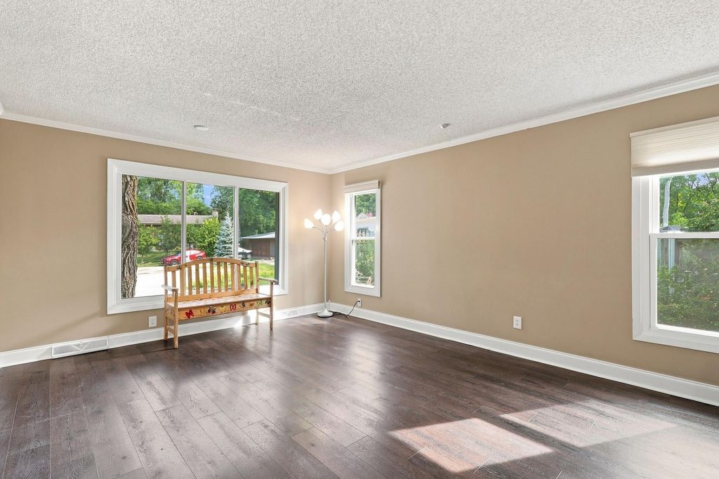 2917 Sequoia Court, Burnsville, MN 55337 — photo 3