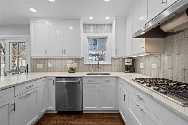 610 Drexel Avenue, Glencoe, IL 60022