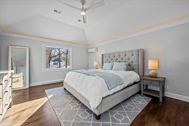 610 Drexel Avenue, Glencoe, IL 60022