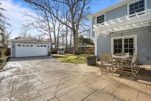 610 Drexel Avenue, Glencoe, IL 60022