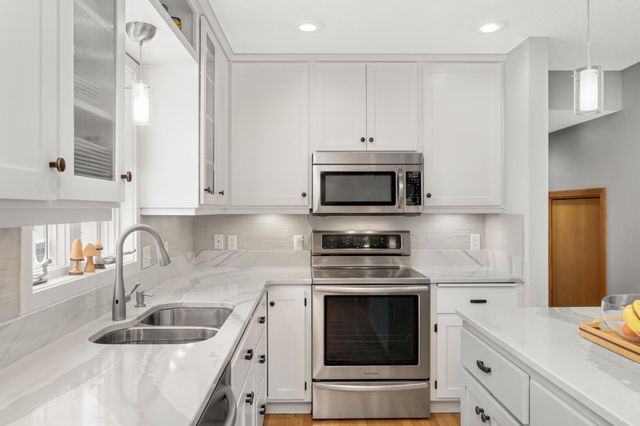 14679 64th Avenue N, Maple Grove, MN 55311