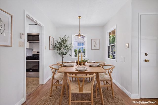 837 N 10th Avenue, Upland, CA 91786
