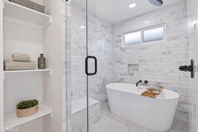 3861 S Norton Avenue, Los Angeles, CA 90008