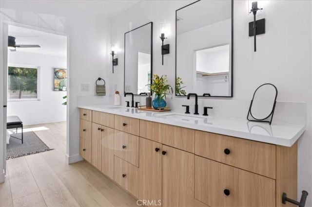 3861 S Norton Avenue, Los Angeles, CA 90008