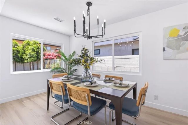 3861 S Norton Avenue, Los Angeles, CA 90008