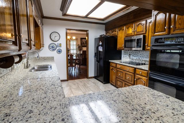4517 Quail Hollow, Lake Charles, LA 70605
