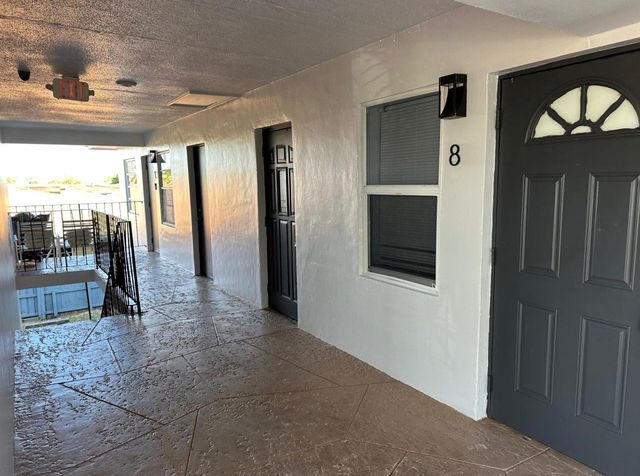 600 NE 46th Court 8, Oakland Park, FL 33334