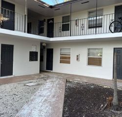 600 NE 46th Court 8, Oakland Park, FL 33334