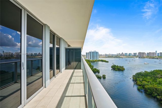 16385 Biscayne Blvd 1919, North Miami Beach, FL 33160
