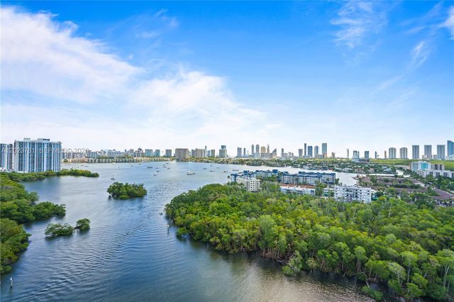 16385 Biscayne Blvd 1919, North Miami Beach, FL 33160