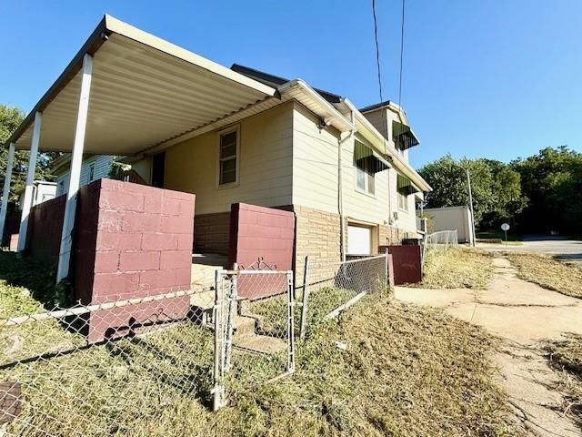 1901 MITCHELL Avenue, St Joseph, MO 64507