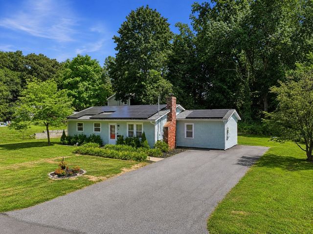 39 Riley Rd, Northborough, MA 01532