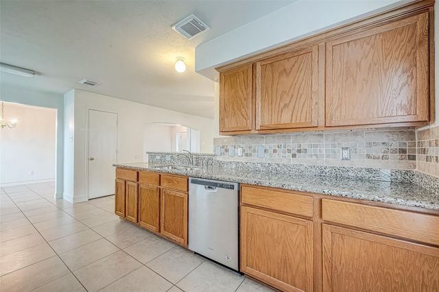 5646 Tiger Lilly Way, Houston, TX 77085