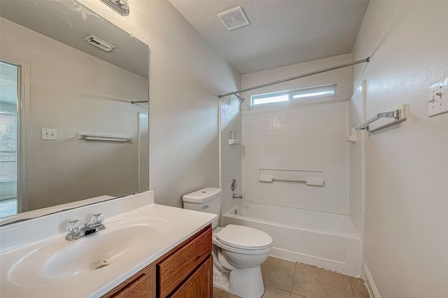 5646 Tiger Lilly Way, Houston, TX 77085