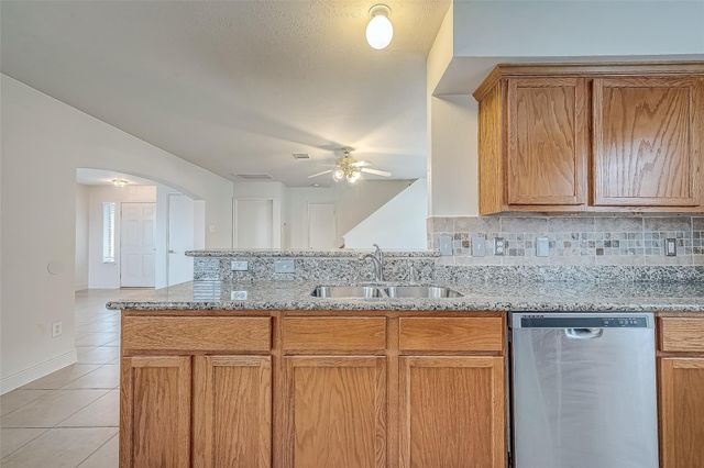 5646 Tiger Lilly Way, Houston, TX 77085