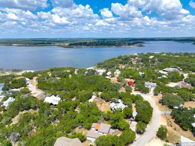 861, 881 Riviera, Canyon Lake, TX 78133