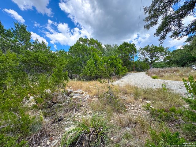 861, 881 Riviera, Canyon Lake, TX 78133