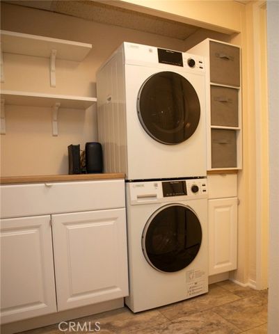 950 N Kings 245, West Hollywood, CA 90069