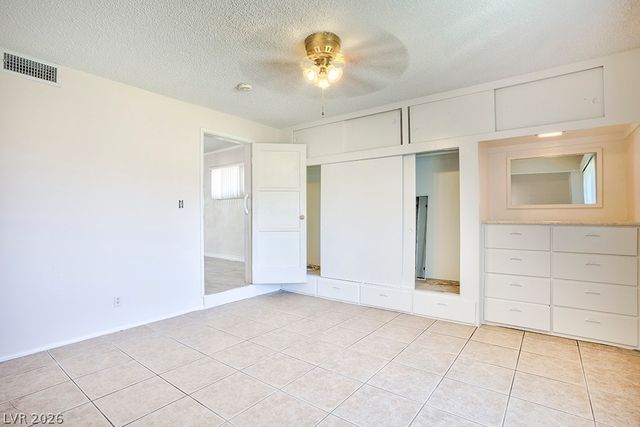914 North 1st Street, Las Vegas, NV 89101