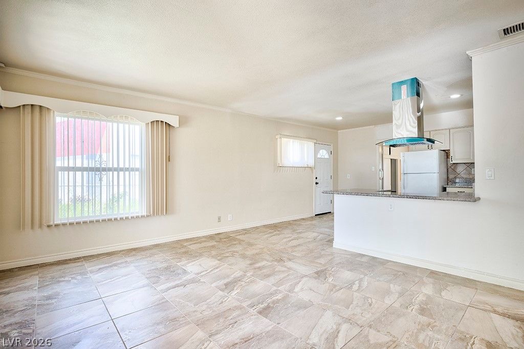 Image 23 of property listing at 914 North 1st Street, Las Vegas, NV 89101