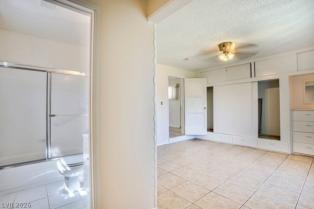 Image 35 of property listing at 914 North 1st Street, Las Vegas, NV 89101