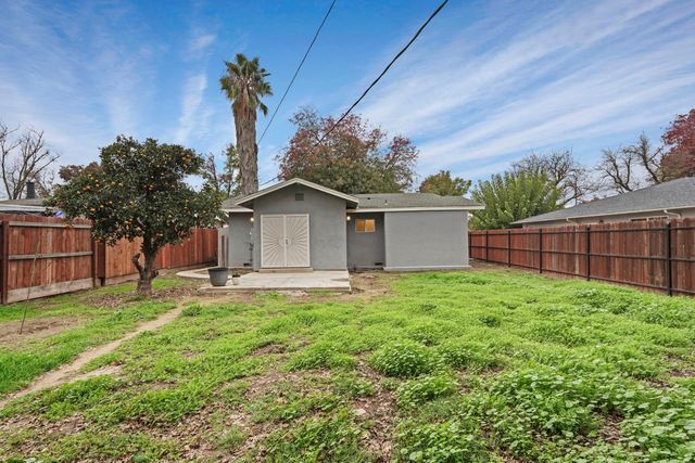 129 Sunset Blvd, Modesto, CA 95351