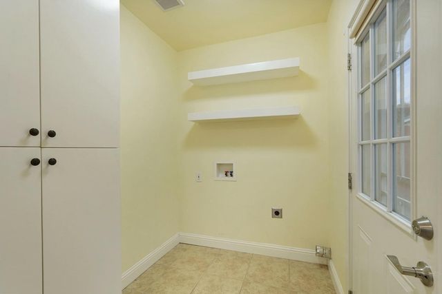 129 Sunset Blvd, Modesto, CA 95351