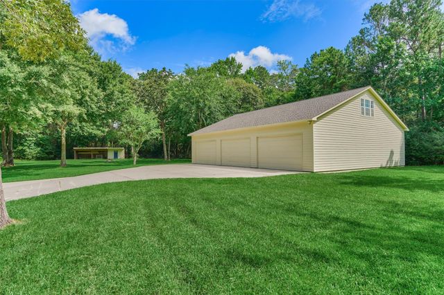 11062 N Hidden Oaks, Conroe, TX 77384