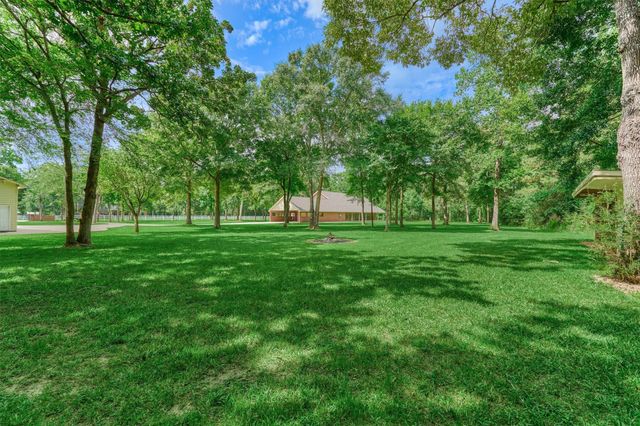 11062 N Hidden Oaks, Conroe, TX 77384