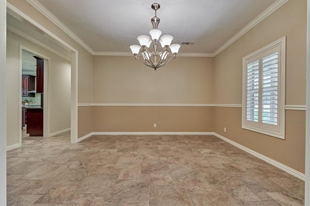 11062 N Hidden Oaks, Conroe, TX 77384