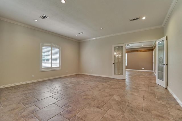 11062 N Hidden Oaks, Conroe, TX 77384