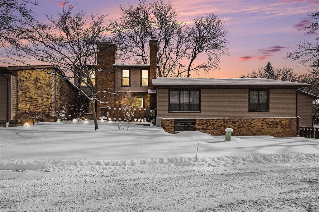 2596 Knightsbridge Road 76, Grand Rapids, MI 49546