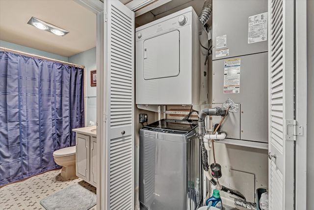 5260 Crossbow Cir Unit 1E, Roanoke, VA 24018