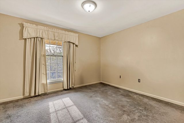 5260 Crossbow Cir Unit 1E, Roanoke, VA 24018