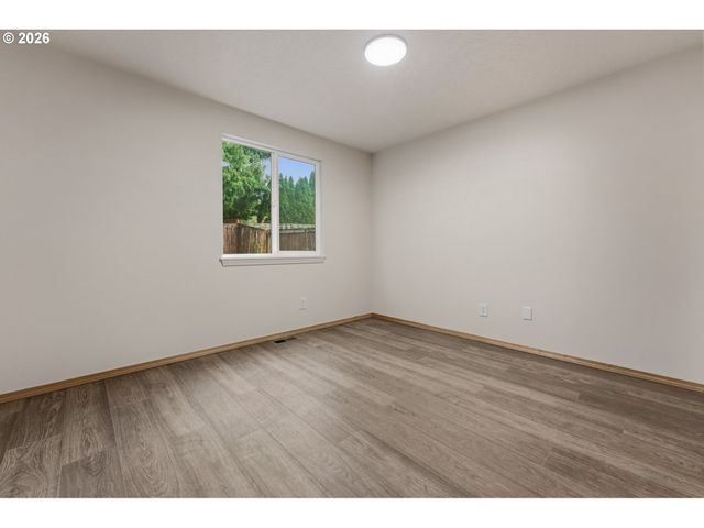 13158 Sw SHORE Dr, Tigard, OR 97223