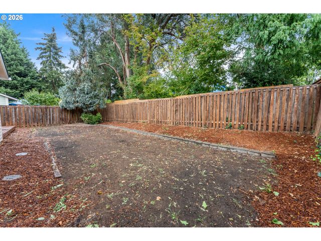 13158 Sw SHORE Dr, Tigard, OR 97223