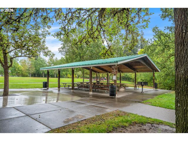 13158 Sw SHORE Dr, Tigard, OR 97223