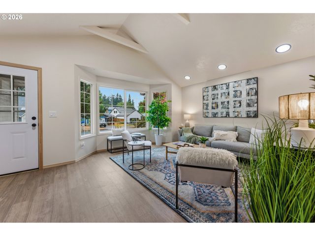 13158 Sw SHORE Dr, Tigard, OR 97223